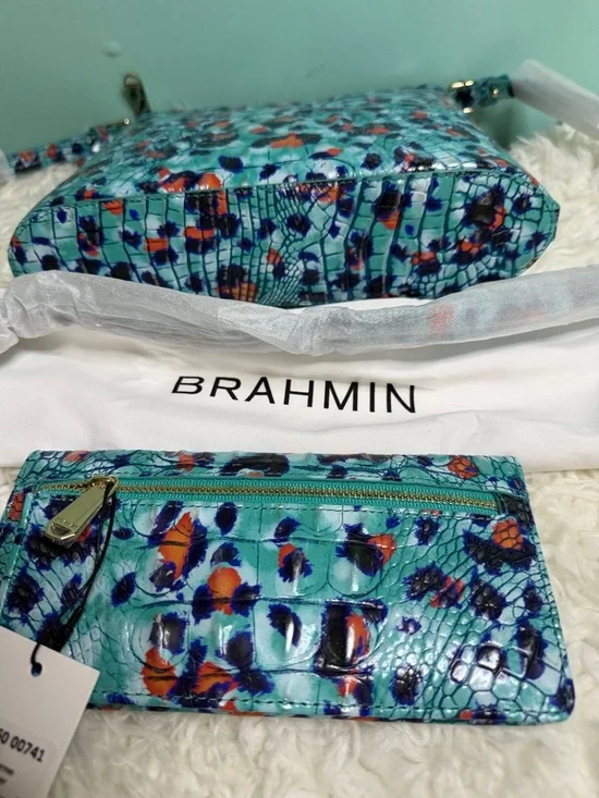New Brahmin Katie Frisky Melbourne Turquoise Floral  Crossbody/Wallet - Picture 4 of 17